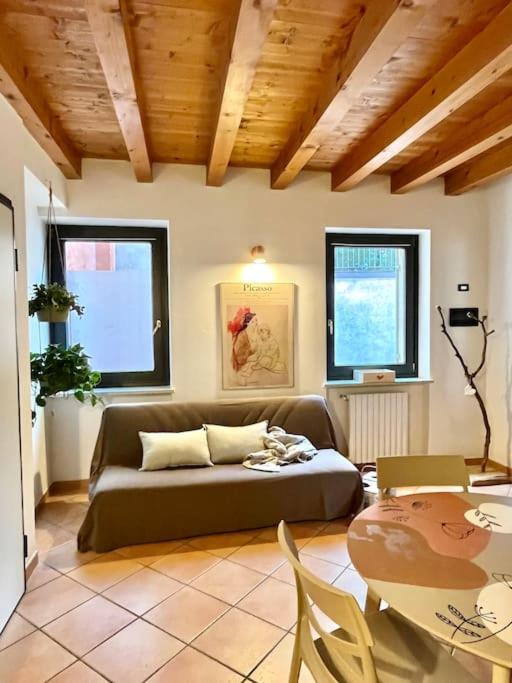 La Casa Di Nina - Appartamento 1 Valeggio sul Mincio Exterior foto